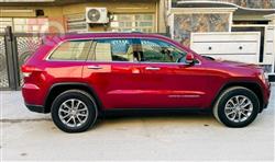 جیپ گراند شیرۆکی